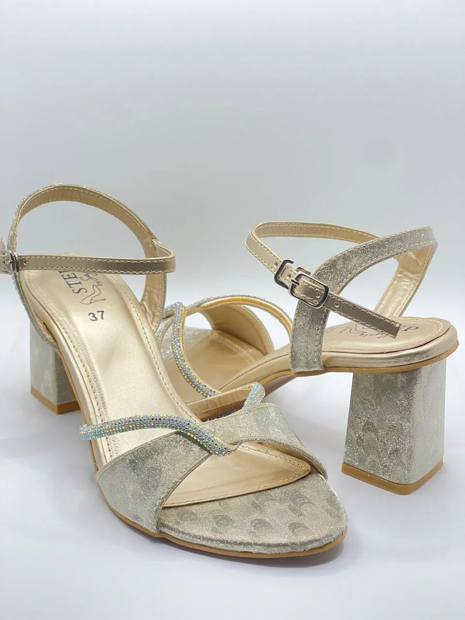 Chunky Mid-Height Block Heel