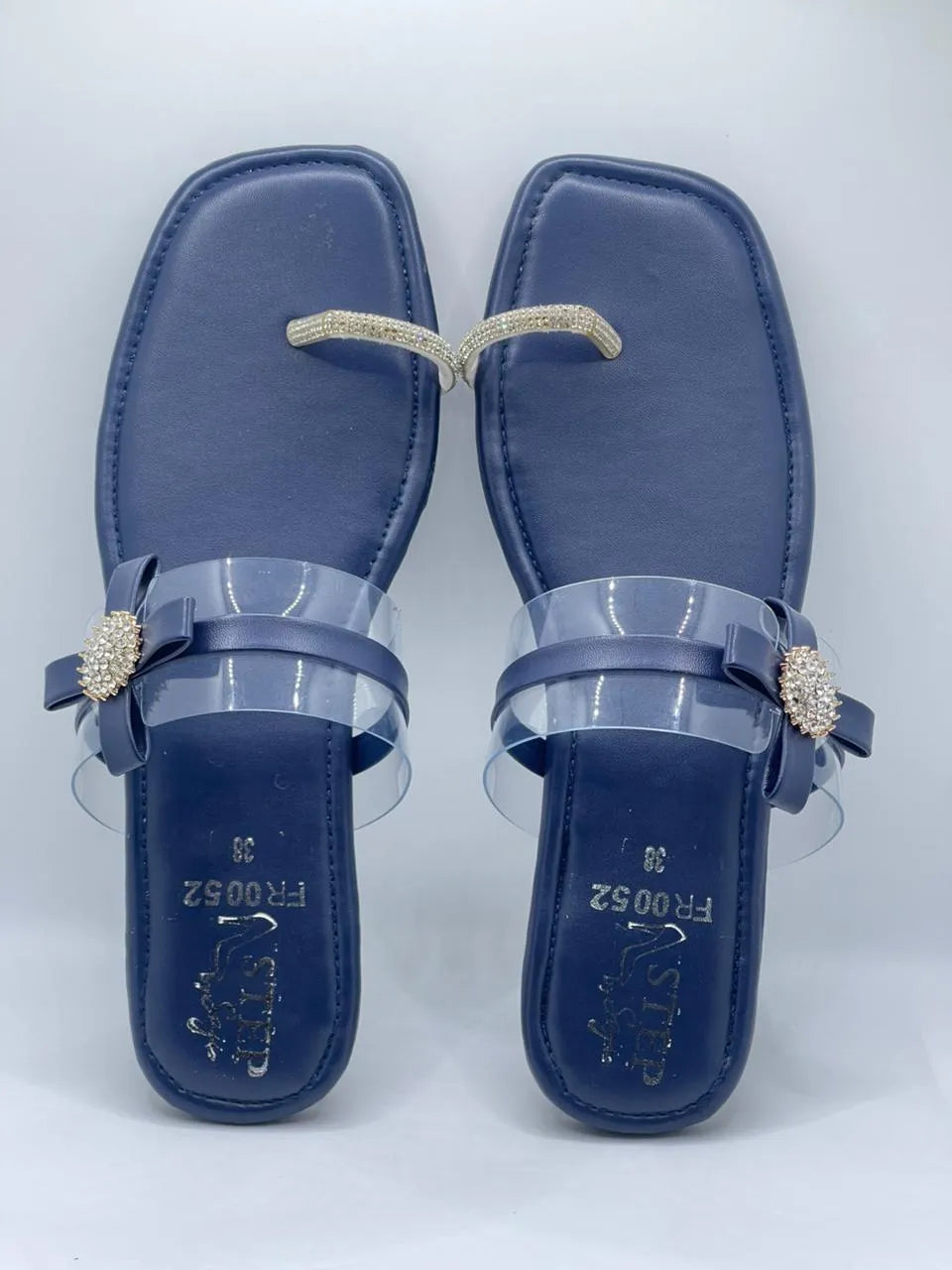 Flat Sandal / Slipper with Toe Loop
