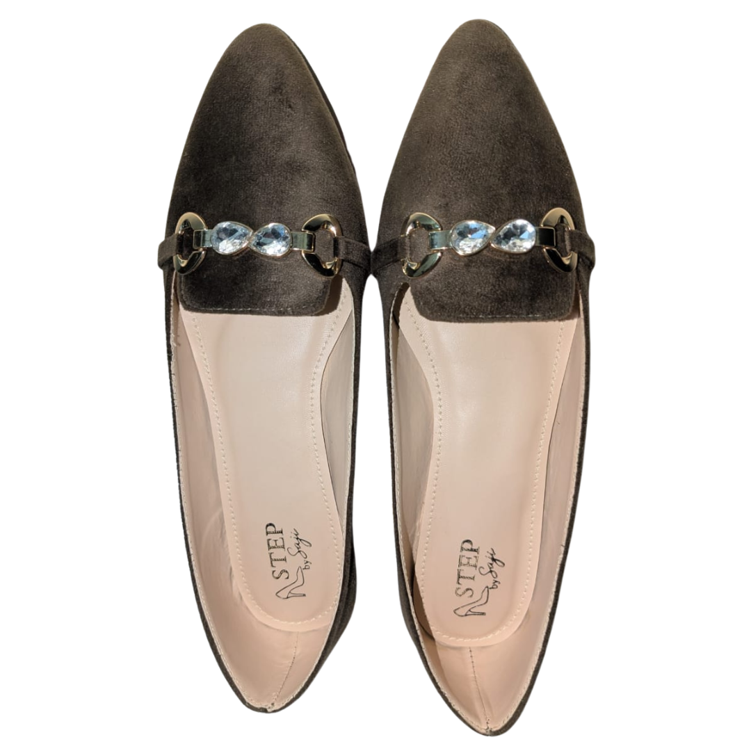 Stylish Velvet Pumps