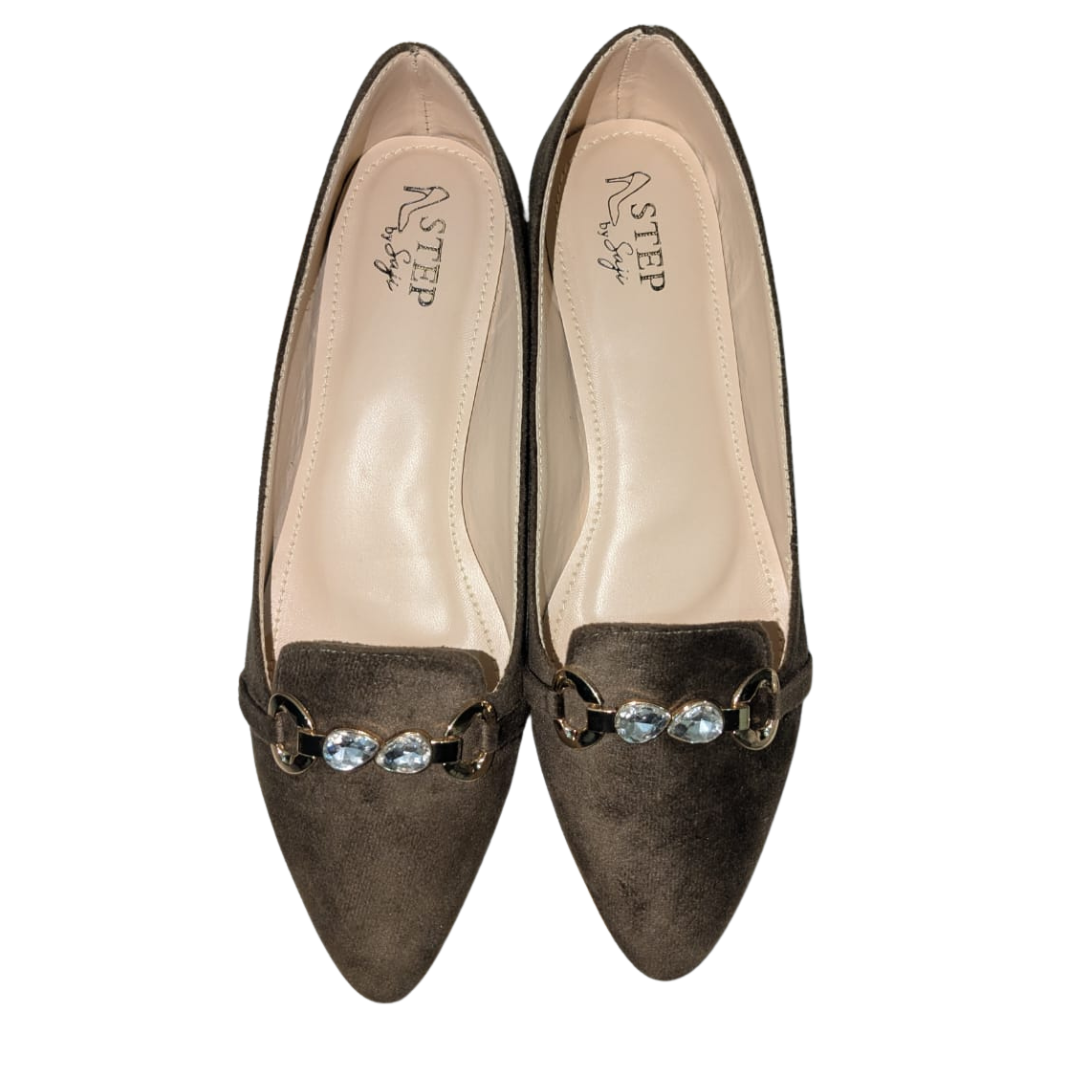 Stylish Velvet Pumps